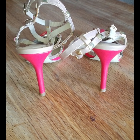 High heels  BCBG - Picture 3 of 6